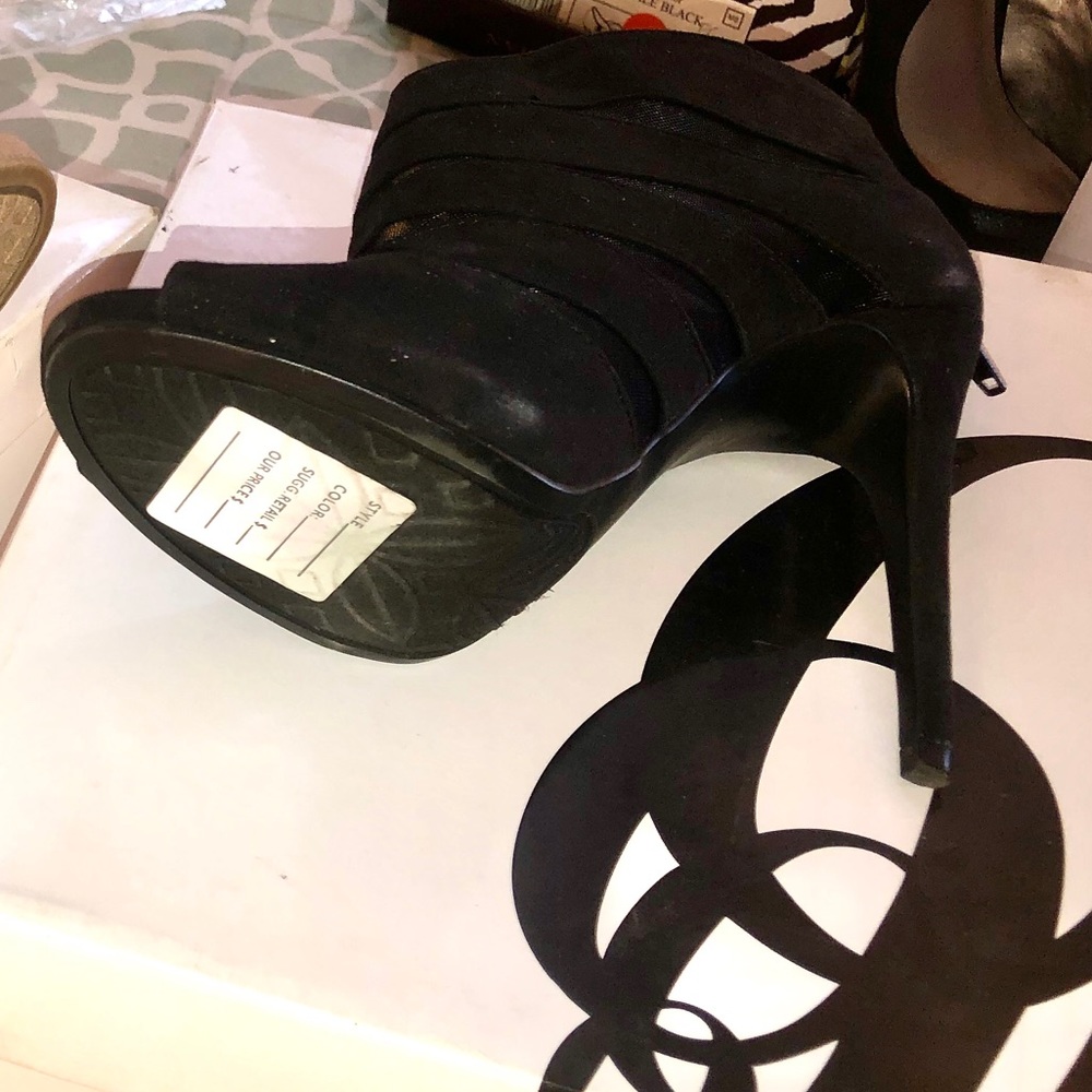 Nine West - Picture 2 of 3
